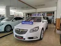 Usado Opel Insignia Cosmo 130 CV (95 kW) 2011 Blanco Berlina
