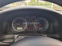 Usado VW Passat Comfortline 150 CV (110 kW) 2002 Gris / plata Familiar