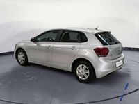 Usado VW Polo Edition 75 CV (55 kW) 2018 Gris Berlina
