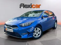 Usado Kia Ceed 101 CV (74 kW) 2022 Azul Utilitario