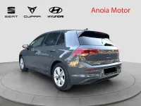 Usado VW Golf VIII 110 CV (80 kW) 2023 Gris Berlina