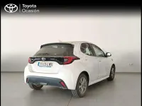 Usado Toyota Yaris 125 CV (91 kW) 2022 Blanco Utilitario