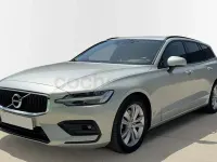 Usado Volvo V60 Momentum 190 CV (139 kW) 2018 Gris / plata Familiar