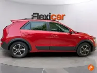 Usado Kia Niro 141 CV (103 kW) 2024 Rojo SUV