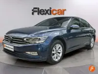 Usado VW Passat Executive 150 CV (110 kW) 2020 Azul Berlina