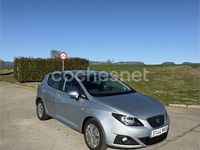 Usado Seat Ibiza Reference 75 CV (55 kW) 2011 Gris / plata Berlina
