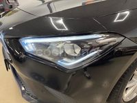 Usado Mercedes CLA200 Shooting Brake 150 CV (110 kW) 2021 Negro Familiar