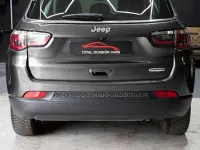 Usado Jeep Compass 140 CV (102 kW) 2018 Grisnegro SUV