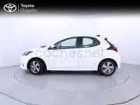 Usado Toyota Yaris Hybrid Active 116 CV (85 kW) 2025 Blanco Berlina
