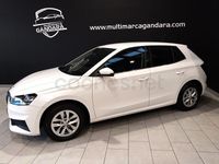 Usado Skoda Fabia Ambition 95 CV (69 kW) 2022 Blanco Utilitario