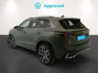 Usado VW Tiguan R-line 150 CV (110 kW) 2025 Verde SUV