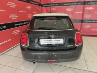 Usado Mini Cooper 136 CV (100 kW) 2019 Negro Utilitario