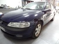 Usado Opel Vectra 170 CV (125 kW) 1996 Azul Berlina