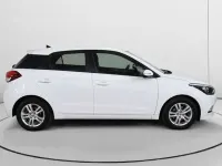 Usado Hyundai i20 90 CV (66 kW) 2015 Blanco Utilitario