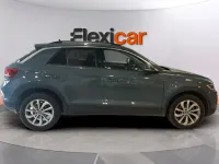 Usado VW T-Roc Life 150 CV (110 kW) 2023 Gris SUV