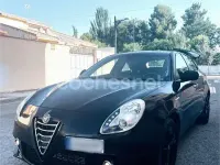 Usado Alfa Romeo Giulietta Veloce 105 CV (77 kW) 2014 Negro Utilitario