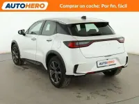 Usado Lexus LBX 136 CV (100 kW) 2024 Blanco SUV