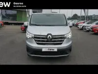 Usado Renault Trafic 110 CV (80 kW) 2023 Gris / plata Monovolumen