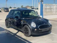 Usado Mini ONE 90 CV (66 kW) 2006 Negro Utilitario
