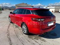 Usado Renault Mégane GrandTour Zen 130 CV (95 kW) 2017 Rojo Familiar