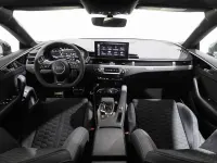 Usado Audi RS5 Sportback Competition 450 CV (330 kW) 2024 Azul Berlina