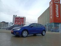 Usado Seat Leon Style 115 CV (84 kW) 2019 Azul Berlina