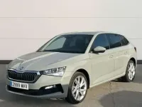 Usado Skoda Scala Style 150 CV (110 kW) 2023 Gris Utilitario