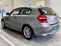 Usado BMW 116 122 HP (89 kW) 2011 Cinzento Citadino