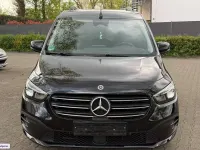 Usado Mercedes 180 116 CV (85 kW) 2023 Negro Berlina