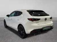 Käytetty Mazda 3 Homura-Line 122 HP (89 kW) 2024 Valkoinen