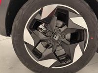 Usado Renault Captur Techno 100 CV (73 kW) 2025 Rojo SUV