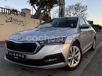 Usado Skoda Octavia Style 150 CV (110 kW) 2023 Gris / plata Familiar