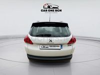 Usado Peugeot 2008 Active 82 CV (60 kW) 2015 Blanco SUV