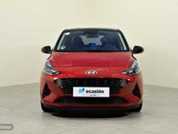 Usado Hyundai i10 84 CV (61 kW) 2021 Rojo Utilitario