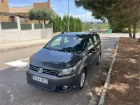 Usado VW Touran Advance 105 CV (77 kW) 2012 Marrón Monovolumen