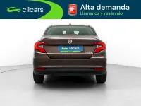 Usado Fiat Tipo Easy 95 CV (69 kW) 2017 Marrón Berlina