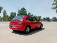 Usado Mitsubishi Colt 103 CV (75 kW) 2003 Rojo Utilitario