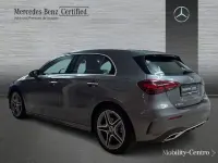 Usado Mercedes A180 AMG line 116 CV (85 kW) 2024 Gris montaña Utilitario