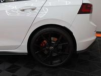 Usado VW Golf VIII GTI 300 CV (220 kW) 2023 Blanco Utilitario