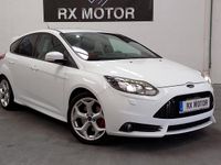 Usado Ford Focus ST 250 CV (183 kW) 2014 Blanco