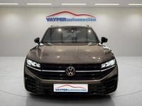 Usado VW Touareg R 462 CV (339 kW) 2025 Gris / plata SUV