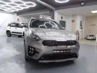 Usado Kia Niro 141 CV (103 kW) 2022 Gris / plata SUV