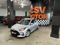 Usado Mazda 2 Center-Line 116 CV (85 kW) 2023 Gris / plata Berlina
