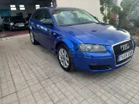 Usado Audi A3 Ambition 140 CV (102 kW) 2005 Azul Utilitario