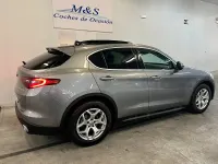 Usado Alfa Romeo Stelvio 190 CV (139 kW) 2020 Gris / plata SUV