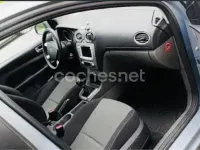 Usado Ford Focus Trend 109 CV (80 kW) 2008 Azul Berlina