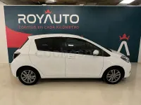 Usado Toyota Yaris Active 90 CV (66 kW) 2013 Blanco Utilitario