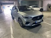 Usado MG ZS Comfort 111 CV (81 kW) 2022 Gris / plata SUV