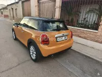 Usado Mini Cooper D 116 CV (85 kW) 2016 Naranja Utilitario