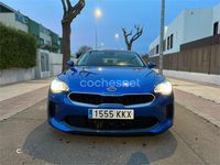 Usado Kia Stinger GT-Line 200 CV (147 kW) 2018 Azul Utilitario